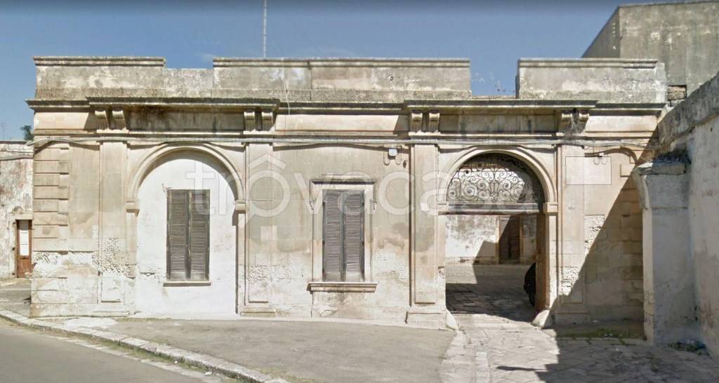 Intero Stabile in in vendita da privato a Trepuzzi via Assunta, 50