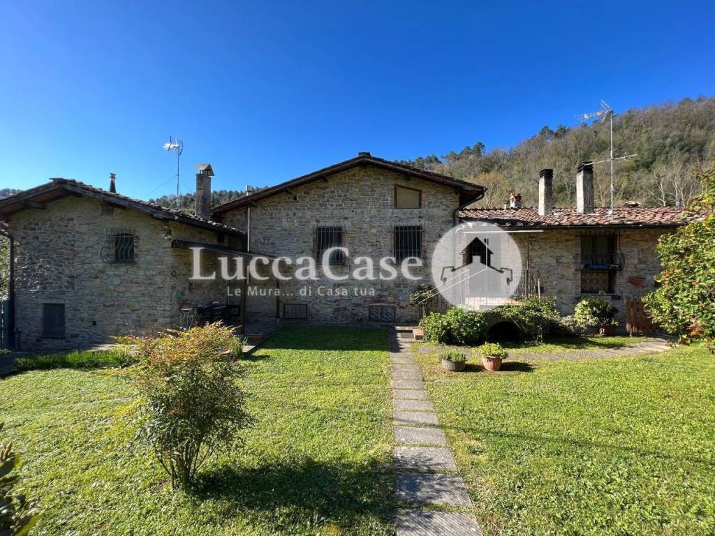 Villa a Schiera in vendita a Lucca via delle Gavine, 3104A