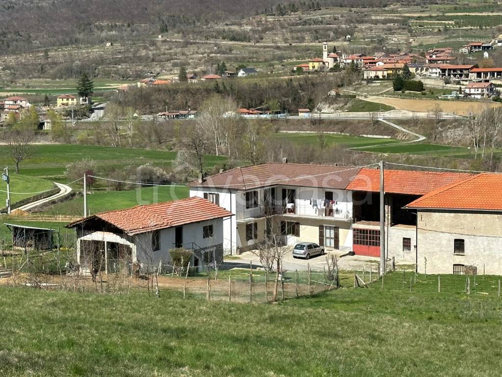 Casa Indipendente in vendita a Camerana borgata Case Bormida