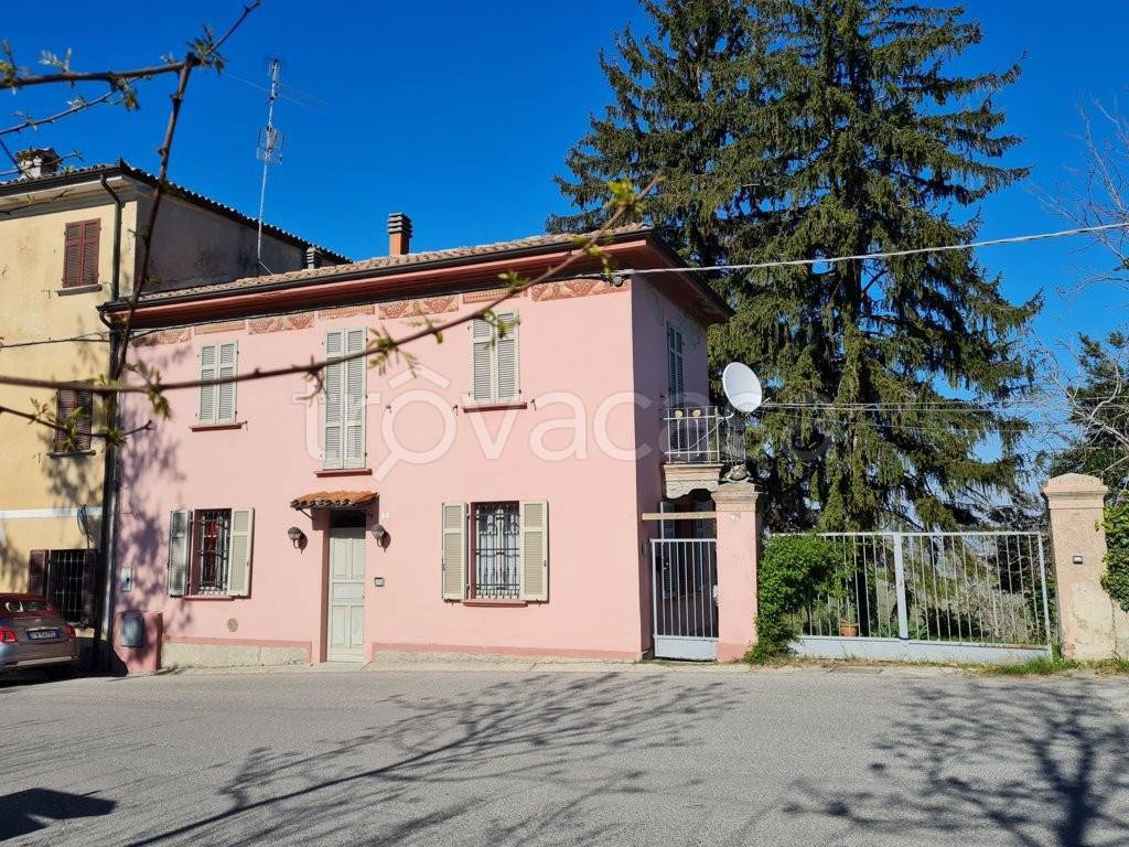 Villa Bifamiliare in vendita a Montù Beccaria via Belvedere, 3
