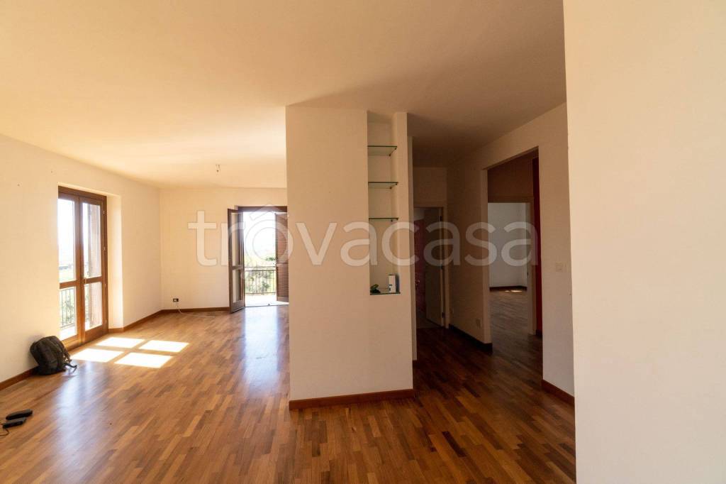 Appartamento in in vendita da privato a Dogliani borgata San Luigi, 20