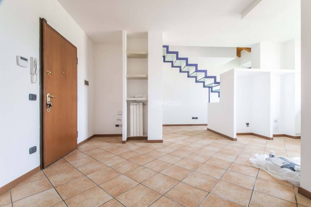 Appartamento in vendita a Fenegrò via Fontanelle