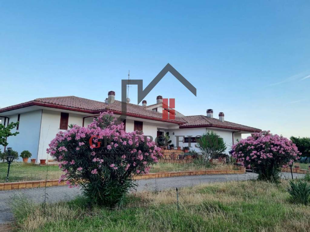 Villa in vendita a Monte San Biagio via ponte san marco