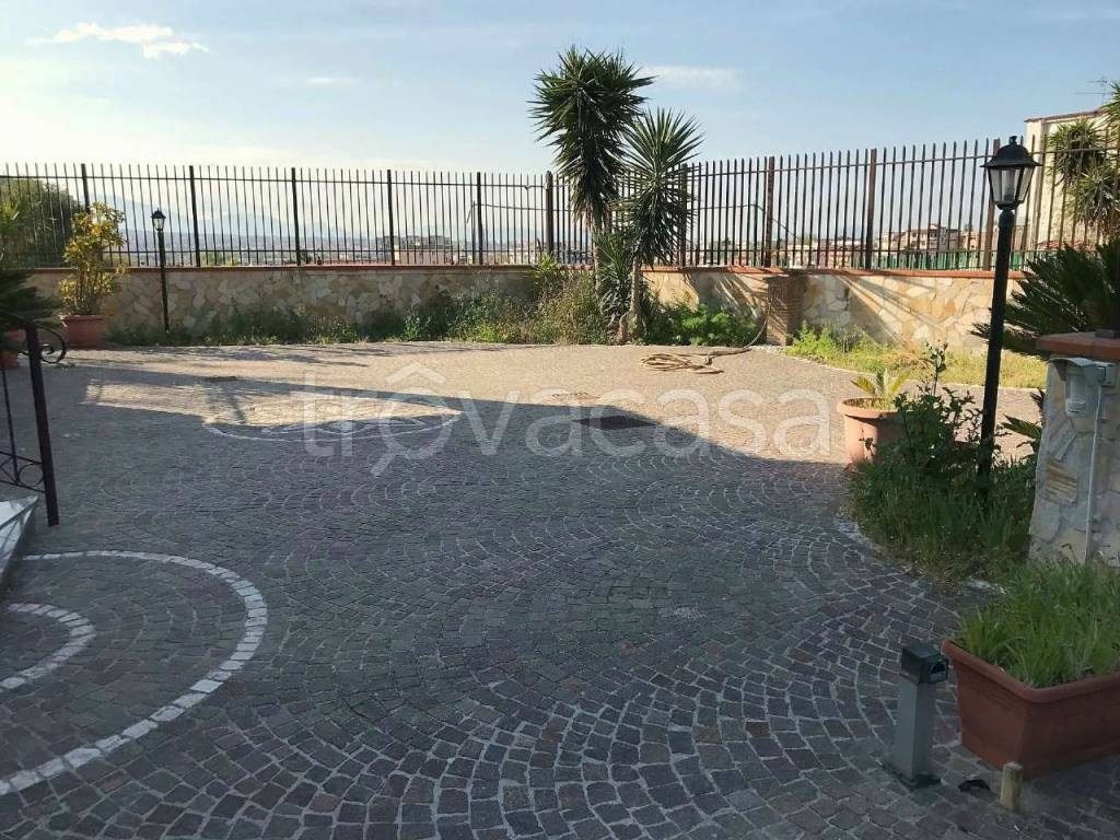 Villa in vendita a Napoli via stadera