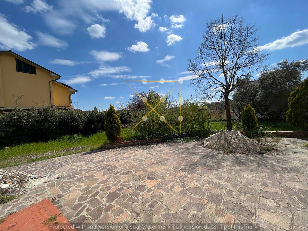 Villa Bifamiliare in vendita a Carmignano via leopardi