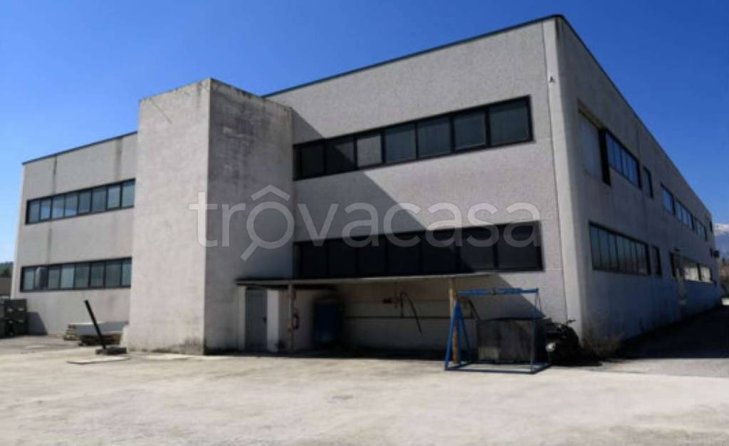 Capannone Industriale in vendita a Campli via terrabianca - zona industriale floriano 21