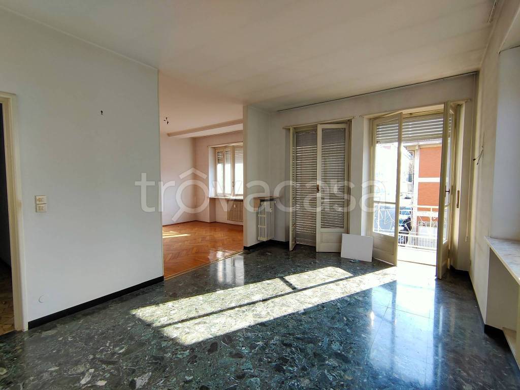 Appartamento in vendita ad Asti via Pietro Bigatti, 12