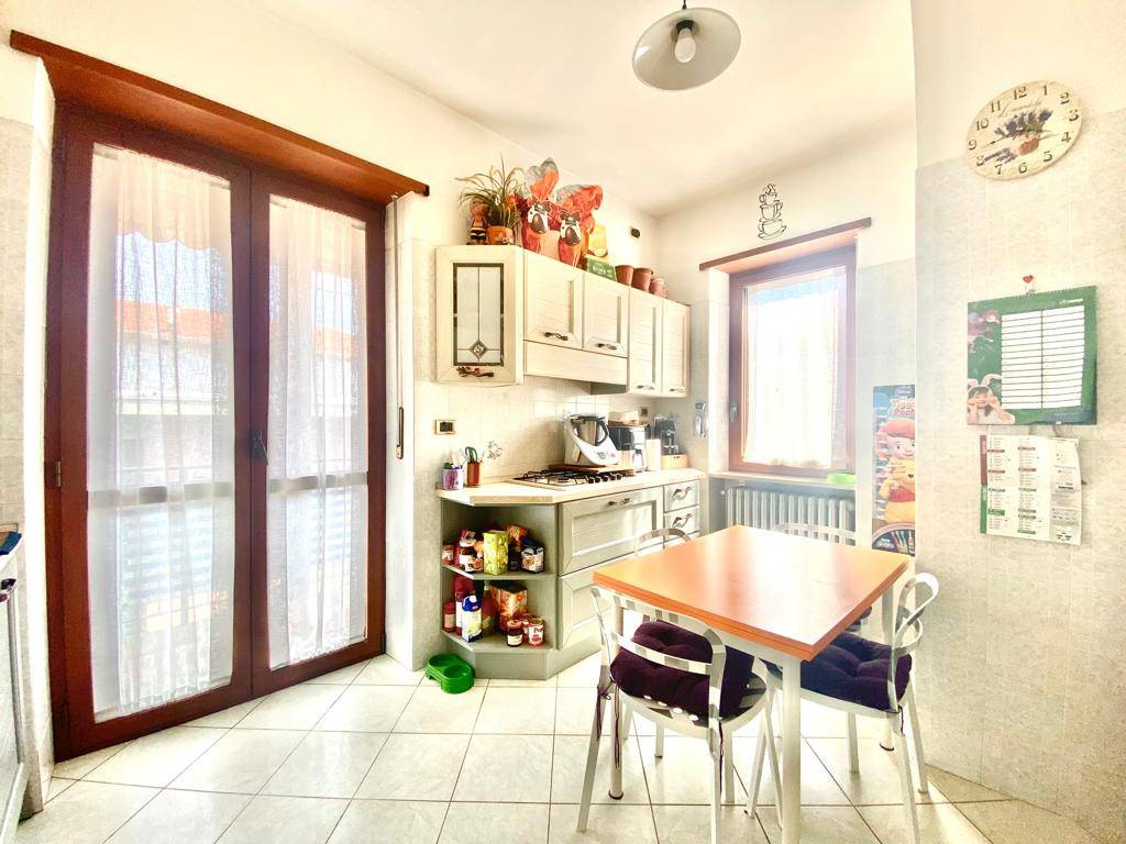 Appartamento in vendita a Ciriè via Monte Angiolino
