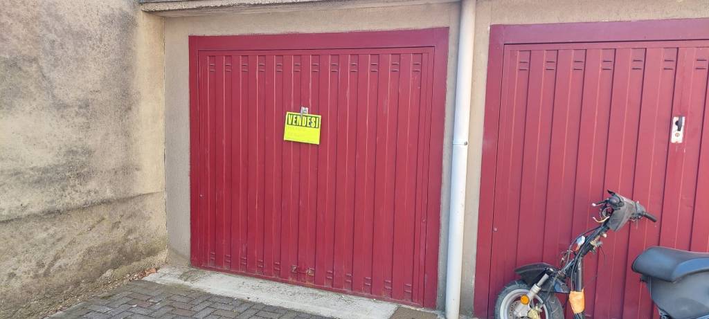 Garage in vendita a Lodi Vecchio via Cavalieri di Vittorio Veneto
