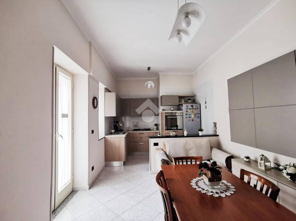 Appartamento in vendita a Pomigliano d'Arco via Vittorio Imbriani, 89