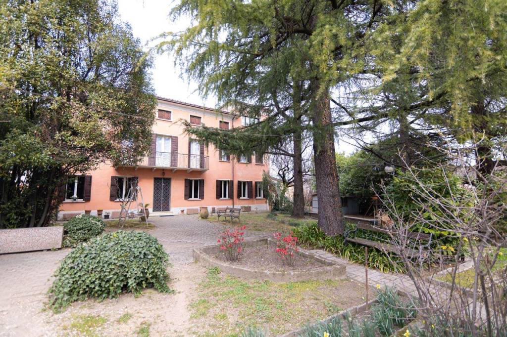 Villa in vendita a Fonte via Monte Grappa