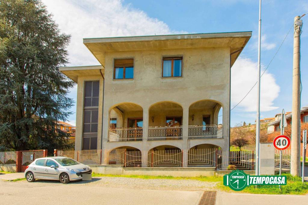 Villa Bifamiliare in vendita a Oleggio via dei Bastioni