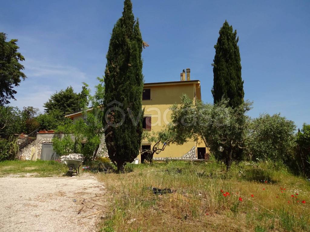 Villa Bifamiliare in vendita a Sacrofano via sacrofano-cassia