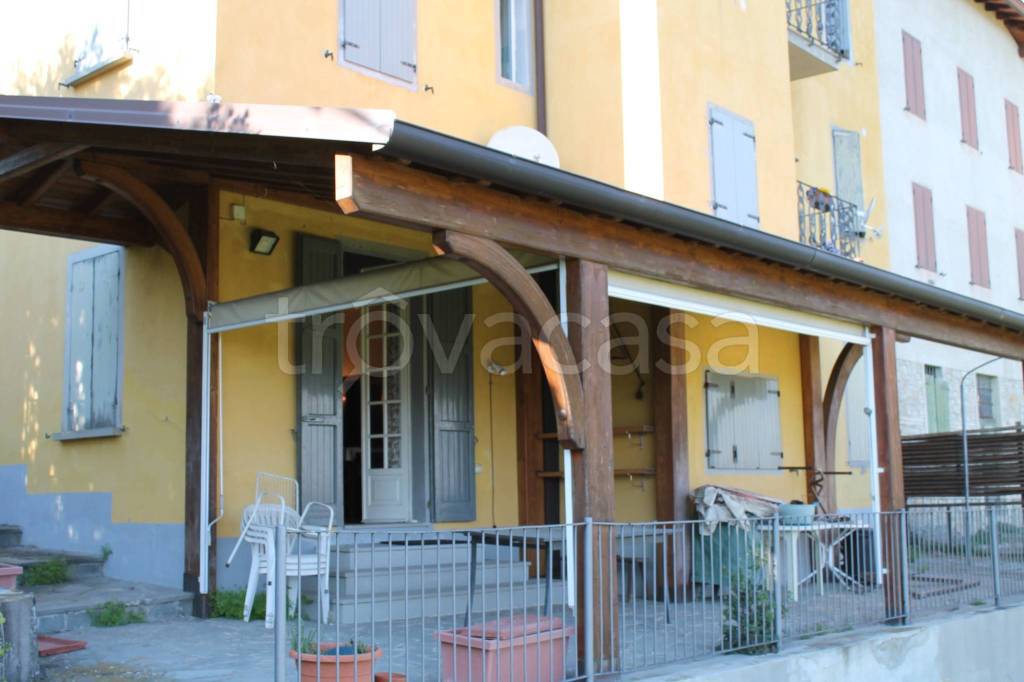 Appartamento in vendita a Neviano degli Arduini via Buca