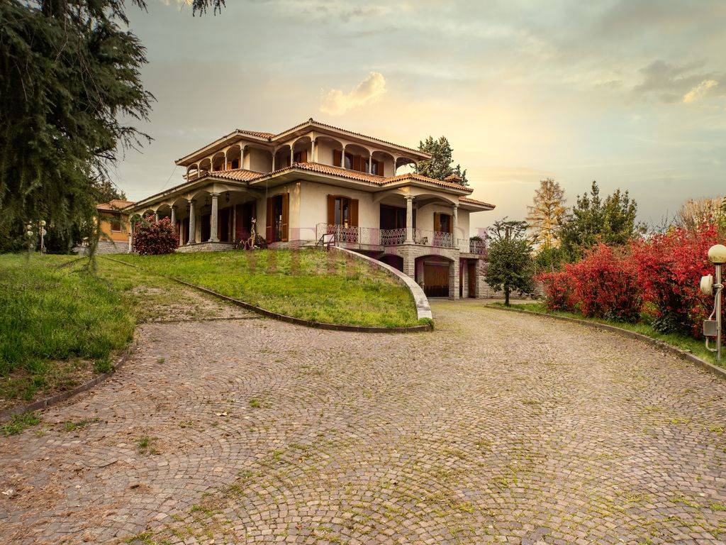 Villa in vendita a Seveso corso Giuseppe Garibaldi, 108
