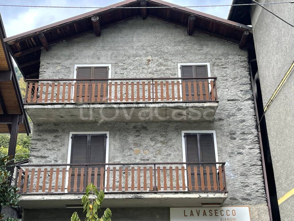 Villa in vendita a Teglio pila Boscarini, 10