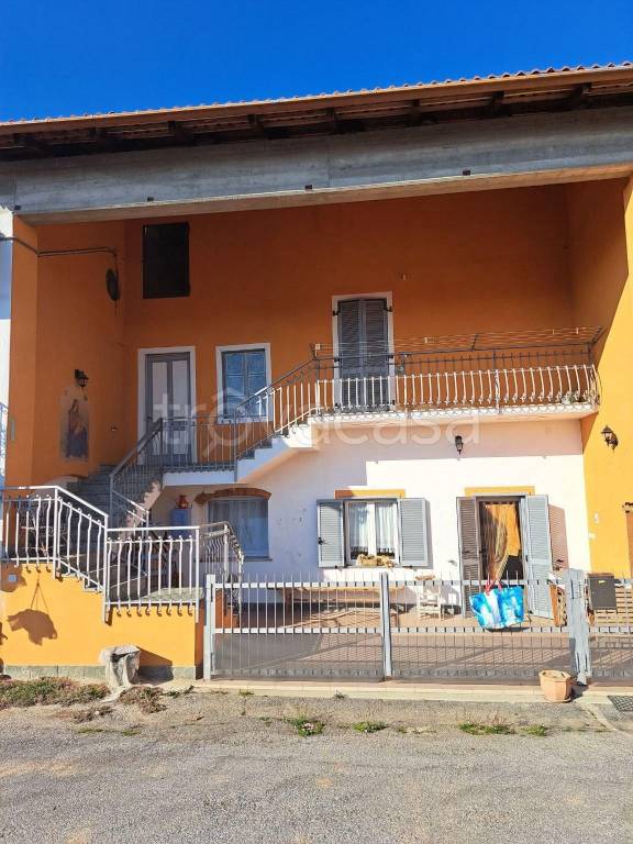 Casa Indipendente in vendita a Villanova Mondovì fr. Roracco