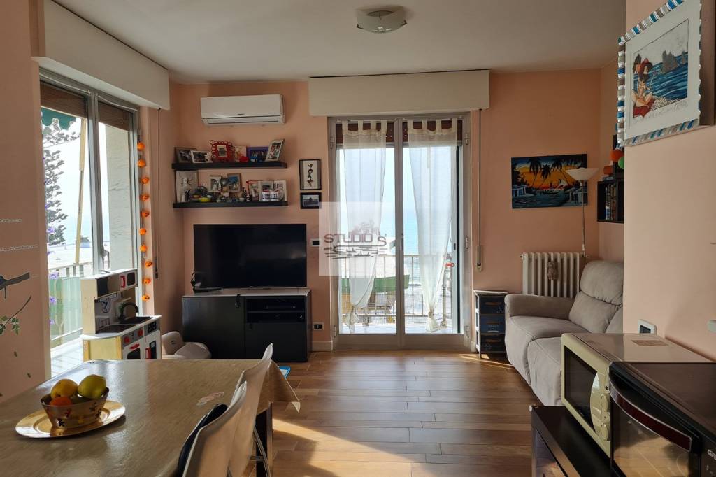Appartamento in vendita a Santo Stefano al Mare via Venezia, 22a