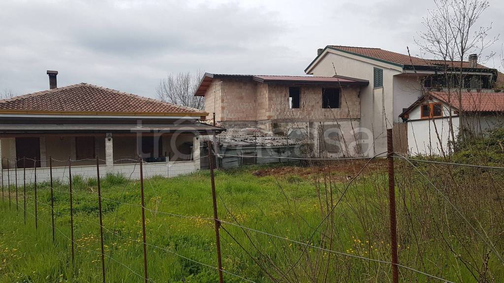 Villa Bifamiliare in vendita a Frosinone