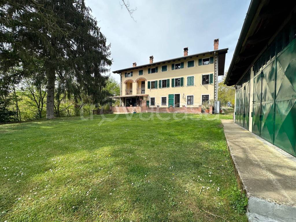 Villa Bifamiliare in vendita a Masio