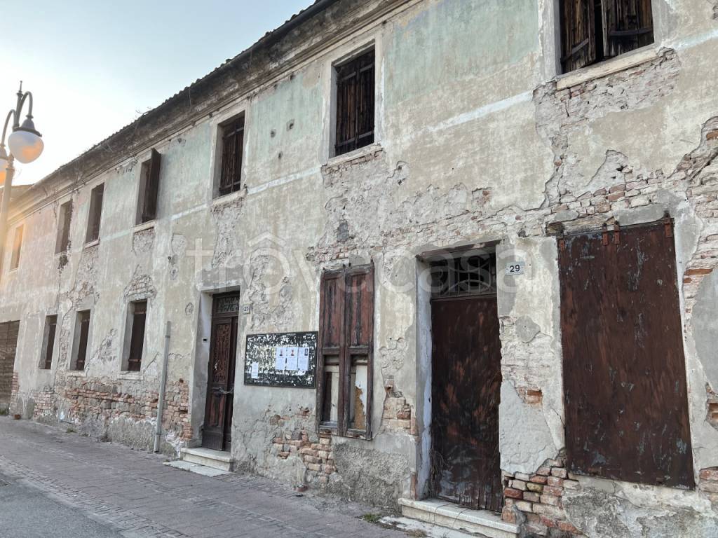 Villa a Schiera in vendita a Pernumia viale Fiumicello