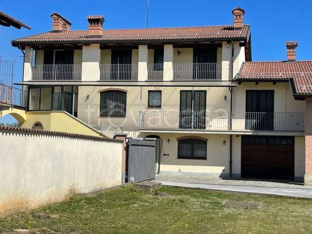 Casale in vendita a Cuneo via Roata Canale, 20