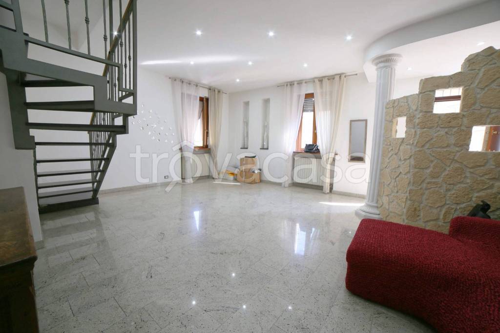 Appartamento in vendita a Monza via San Donato di Arezzo, 31