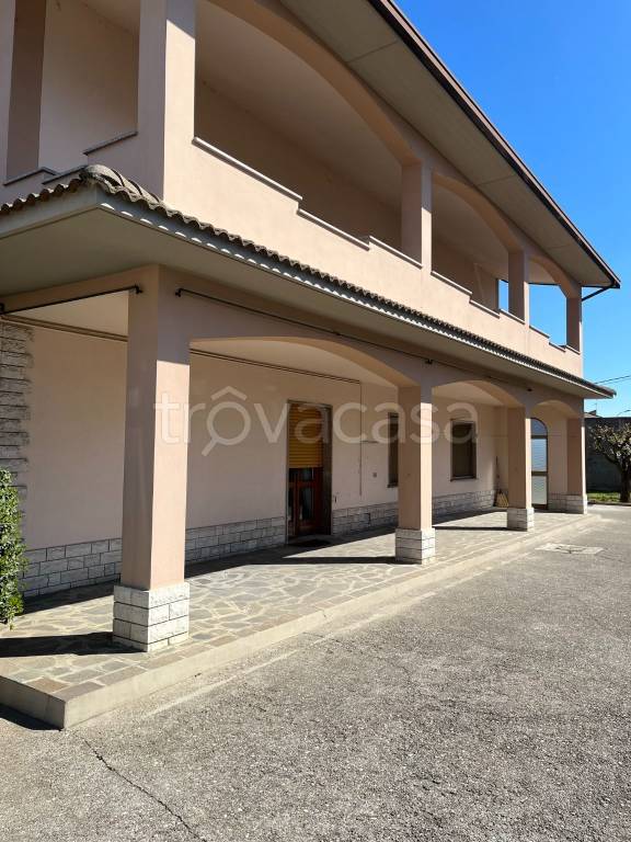 Villa Bifamiliare in in vendita da privato a Verolanuova via Giacomo Zanella, 7