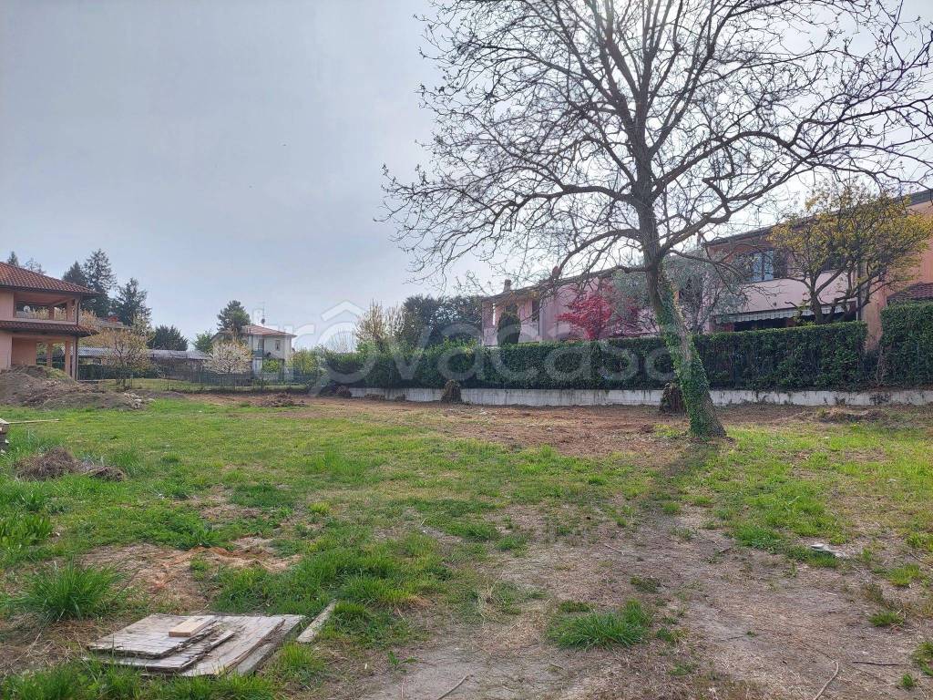 Terreno Residenziale in vendita a Montorfano via Crotto Urago