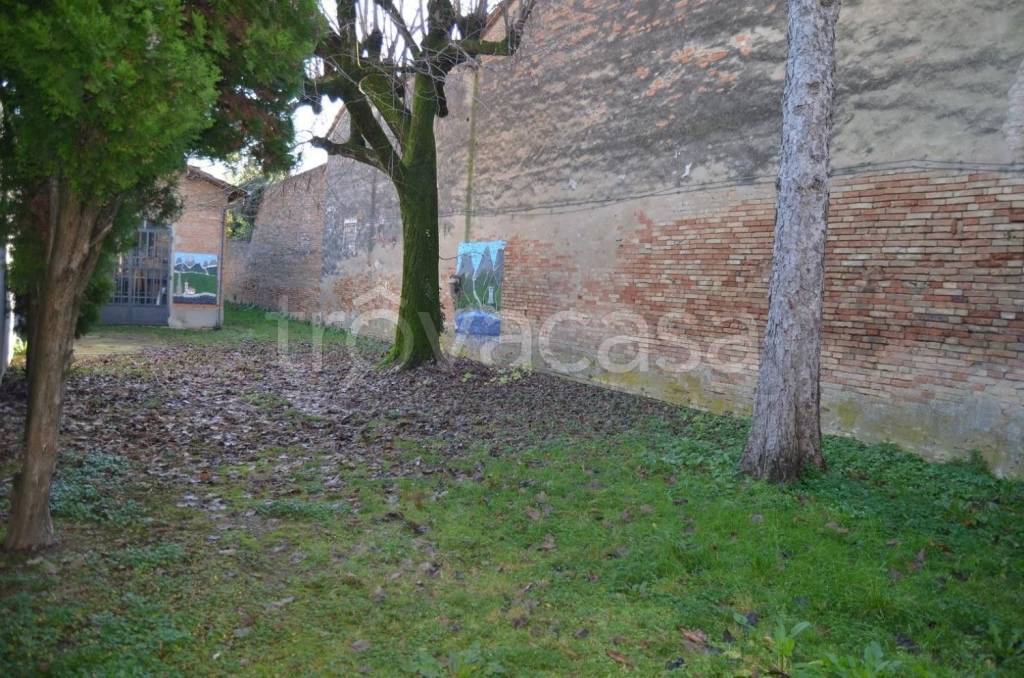 Villa in vendita a Lugo via Mentana s.n.c
