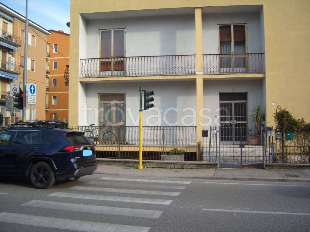 Appartamento in vendita a Verona via Albere