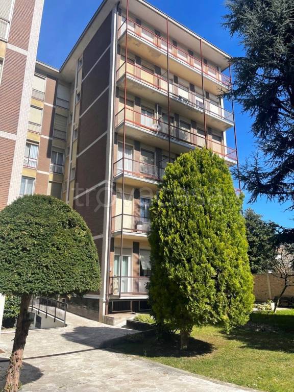 Appartamento in vendita a Voghera via Emilia, 266