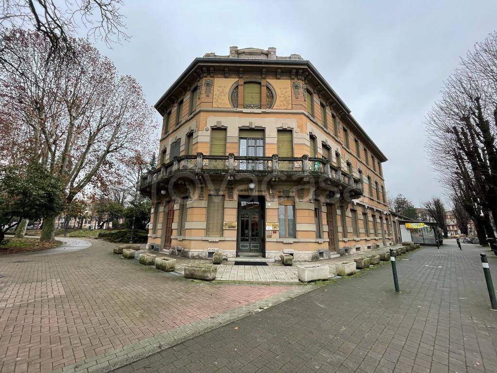 Ufficio in vendita a Tortona