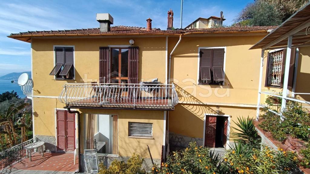 Villa Bifamiliare in vendita a Camogli via Maggiolo, 17