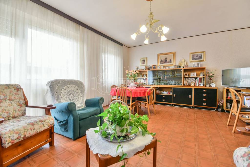 Appartamento in vendita ad Albese con Cassano via Roma 87