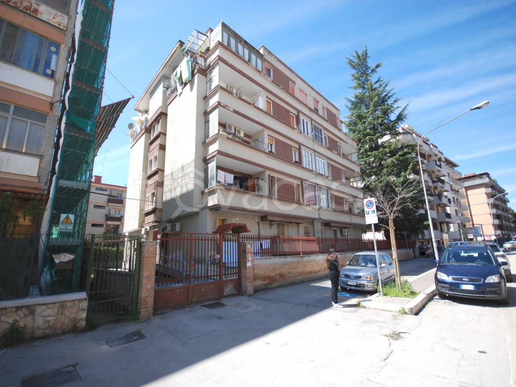 Appartamento in vendita a Foggia viale Ofanto, 158