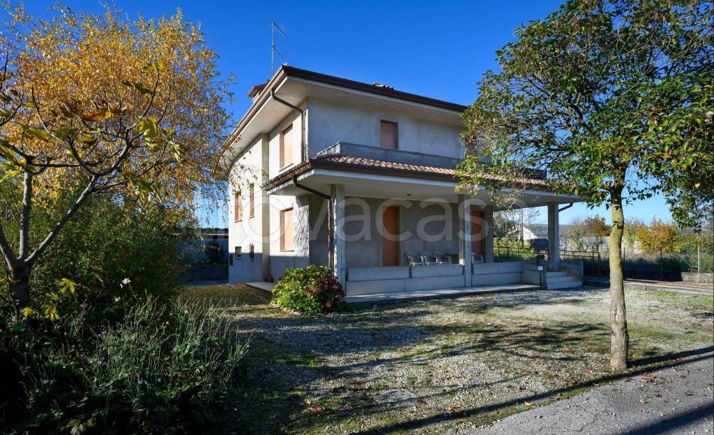 Villa in in vendita da privato a Codroipo vicolo dei Salici, 5