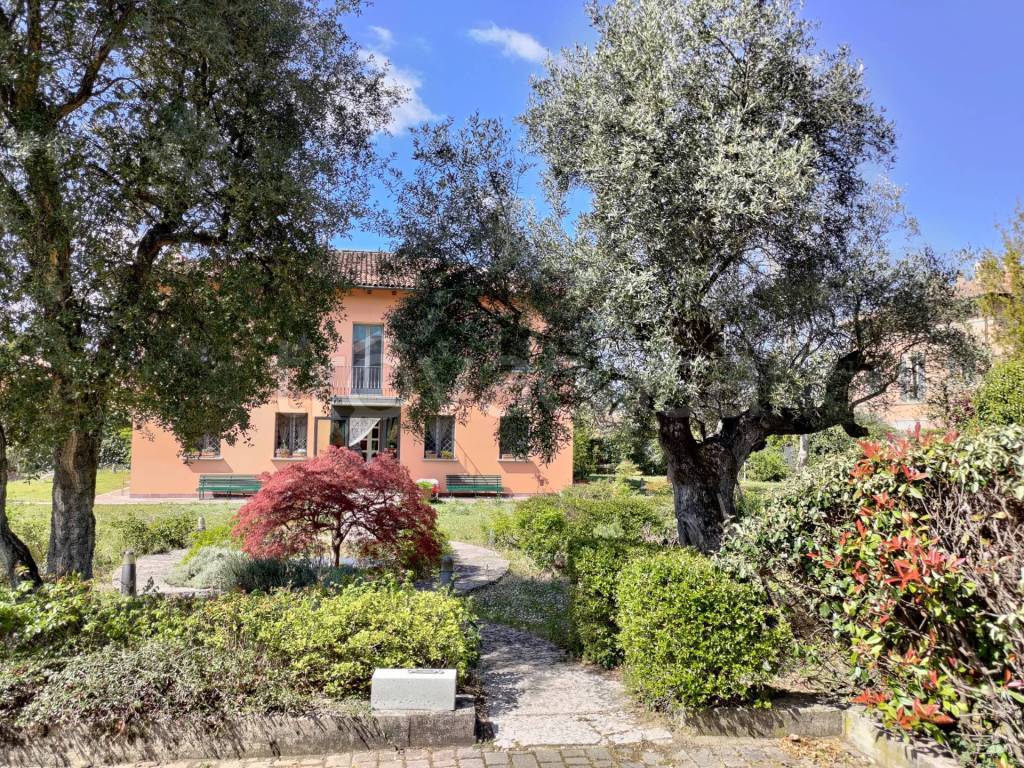 Villa Bifamiliare in vendita a San Lazzaro di Savena via Jussi