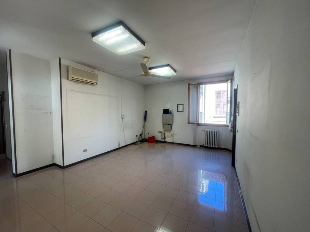 Appartamento in vendita a Ferrara via Antonio Frizzi