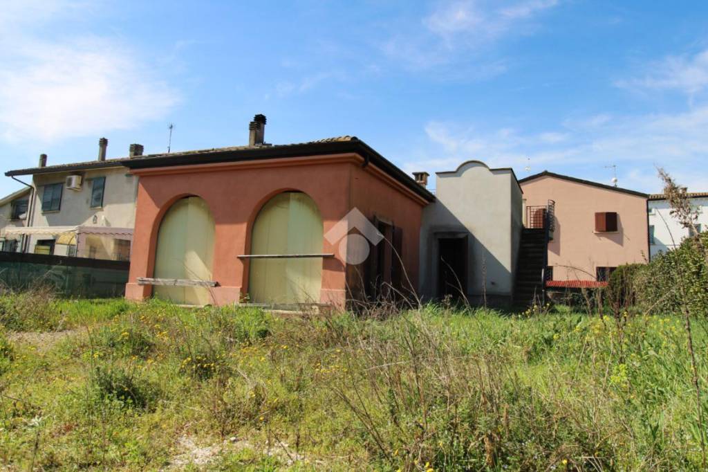 Villa in vendita a Rimini via Ca' Sabbioni, 38