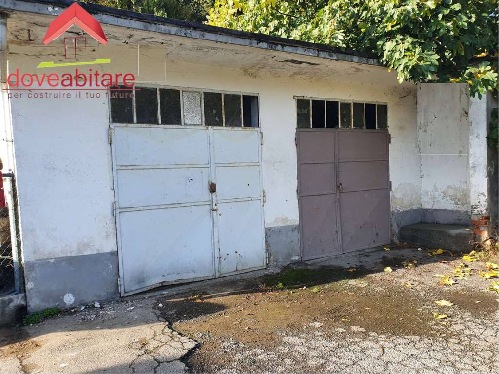Garage in vendita a Pinerolo via nazionale, 382