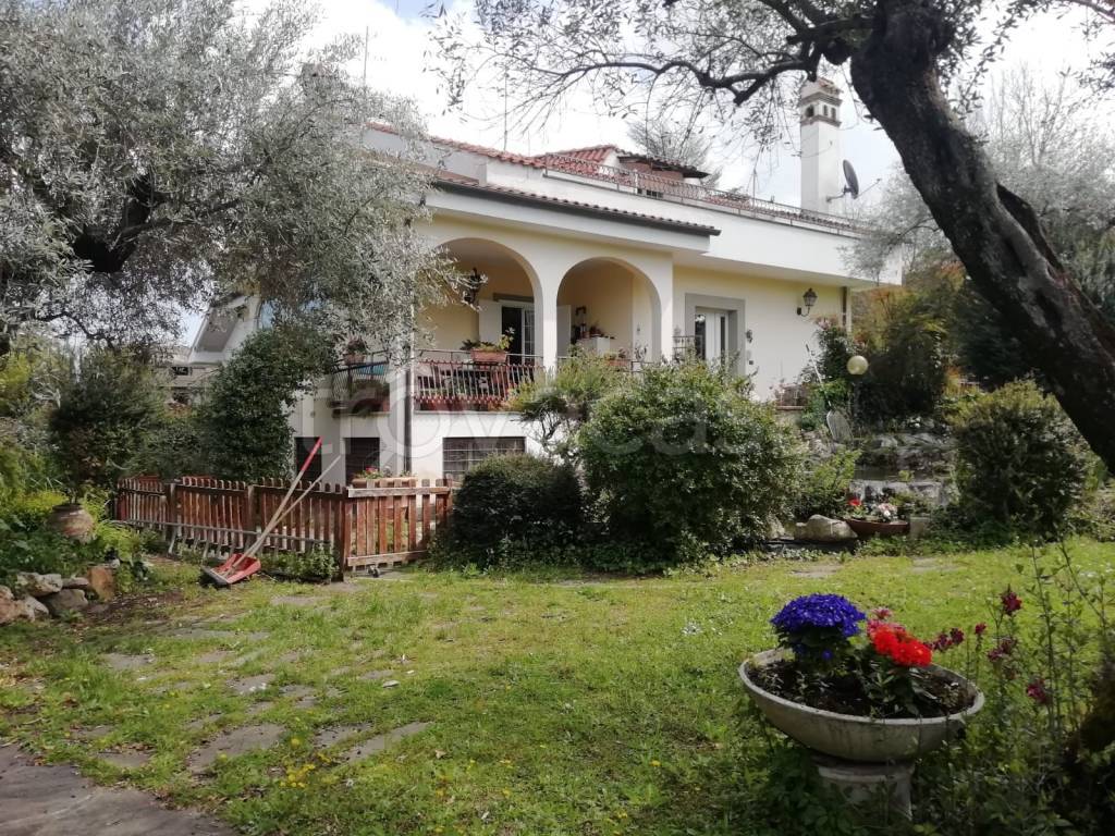 Villa in vendita a Ciampino via dei Laghi, 70