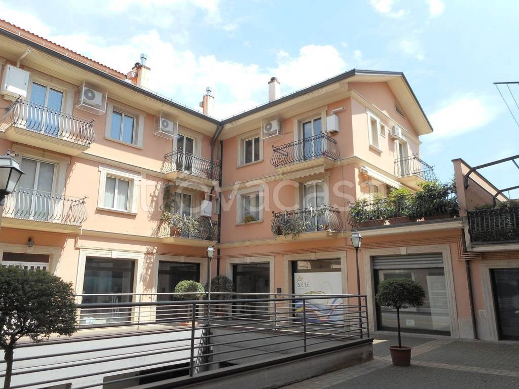 Appartamento in vendita a Montella via del Corso, 168