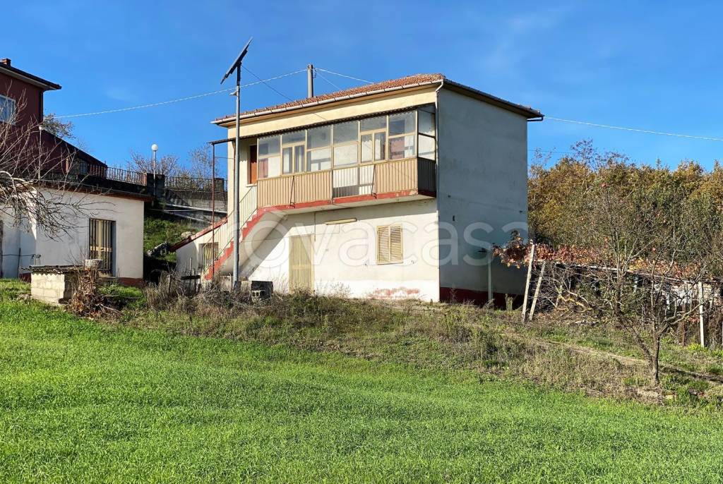 Villa in vendita a Conza della Campania contrada Pietra del Gaveto, 24