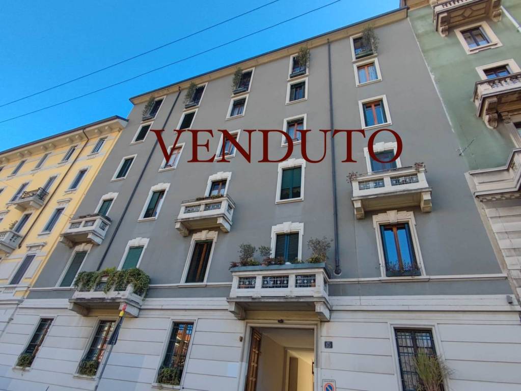 Appartamento in vendita a Milano via Domenico Cimarosa, 15
