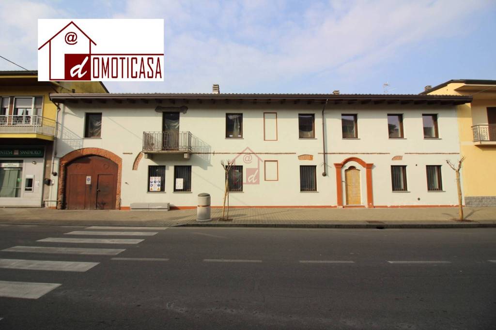 Casa Indipendente in vendita a Casalvolone via Roma, 44