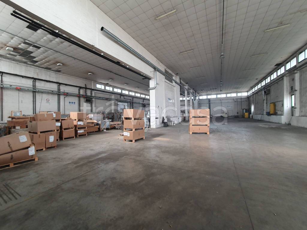 Capannone Industriale in vendita a Maserada sul Piave via 25 Aprile