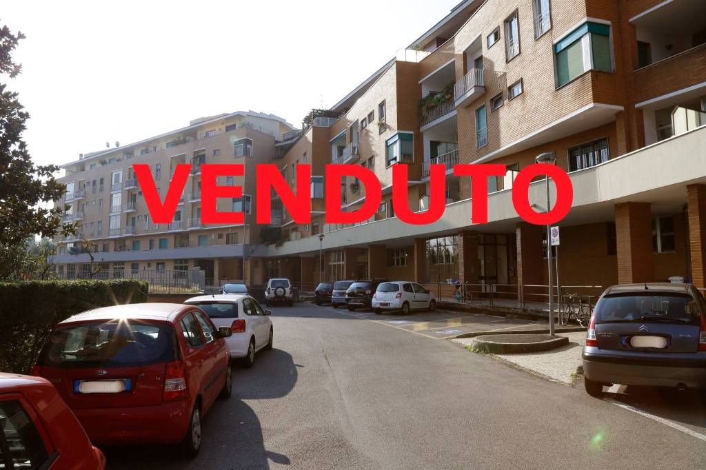Appartamento in vendita a Cormano via Don Abbondio, 10