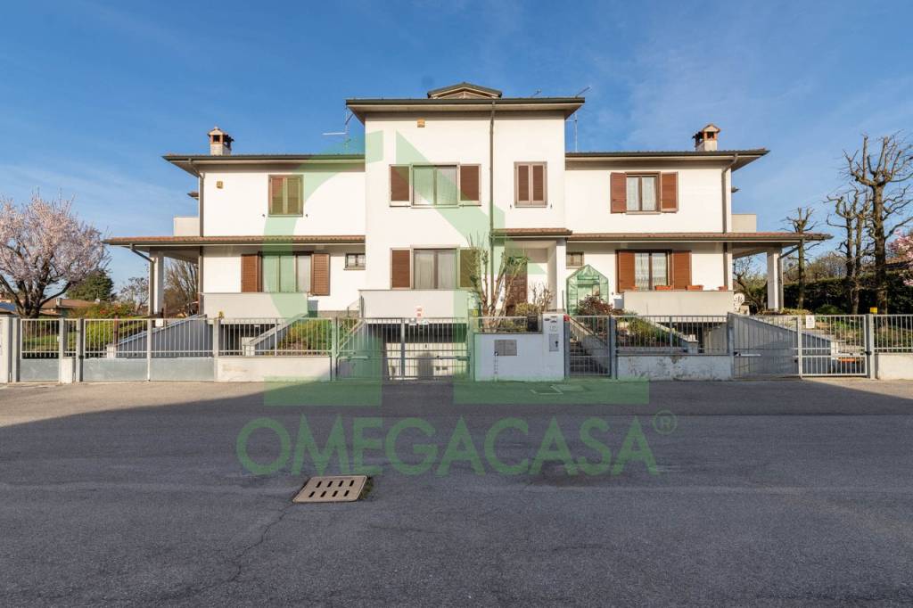 Villa a Schiera in vendita a Casalpusterlengo via Pitagora
