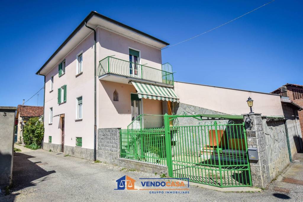 Villa in vendita a Carmagnola via Enrichetta Dominici, 4/bis